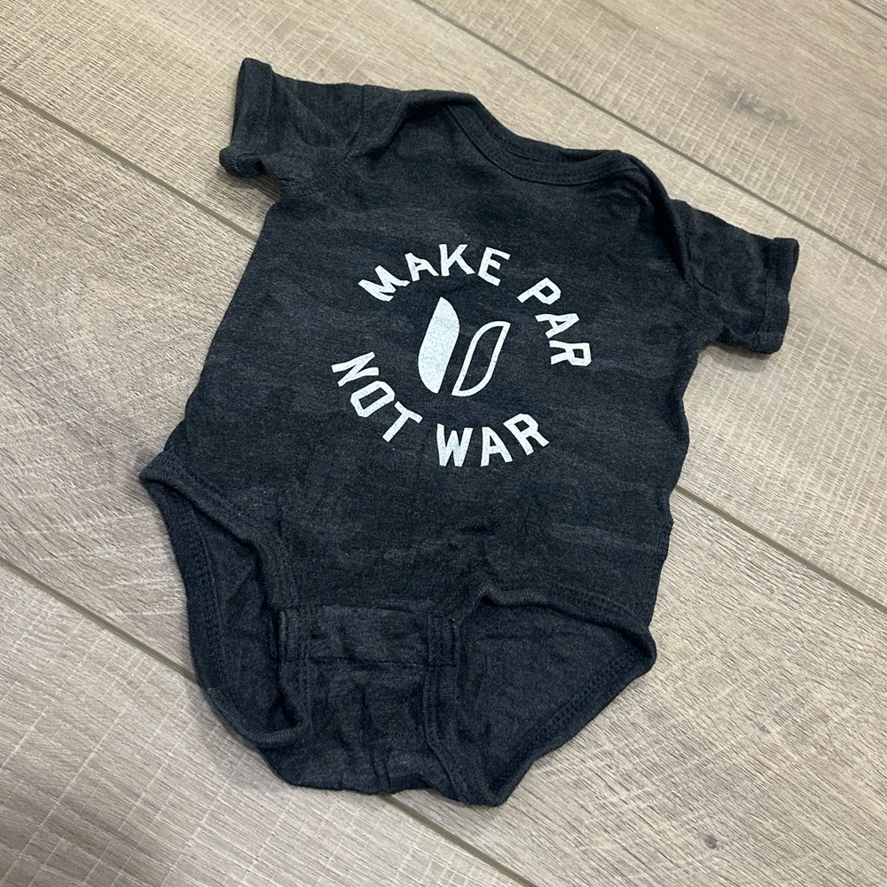 Linksoul Baby One Piece Bodysuit Onesie in Size 6 Month